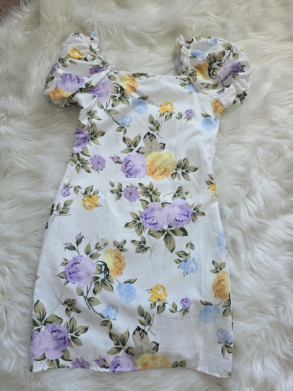 Girls' White Floral Puff-Sleeve Dress